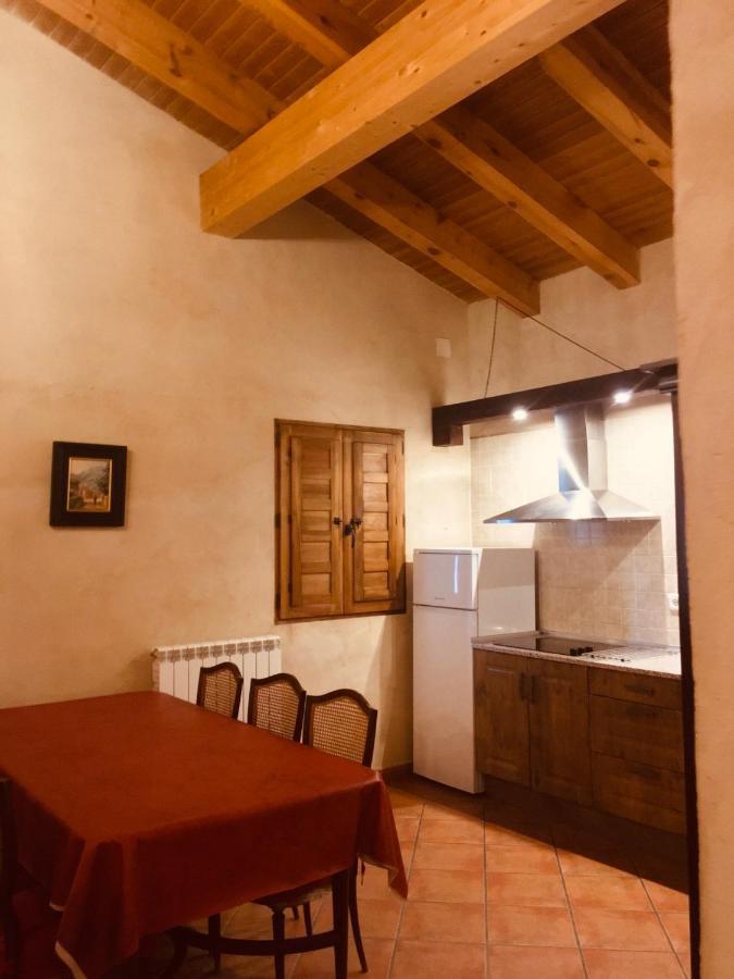 La Casa Del Cartero Pablo Pension Saldana de Ayllon Buitenkant foto