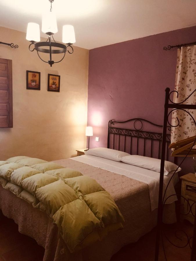 La Casa Del Cartero Pablo Pension Saldana de Ayllon Buitenkant foto